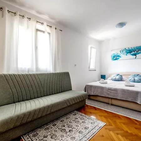 Amari-zaton * Zaton (Sibenik-Knin)