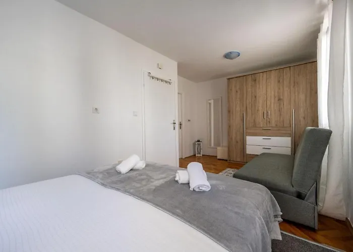 Amari-zaton Zaton (Sibenik-Knin)